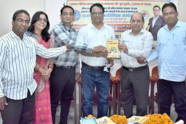 शूरवीरों से प्रेरणा लेकर राष्ट्रहित में कार्य करें