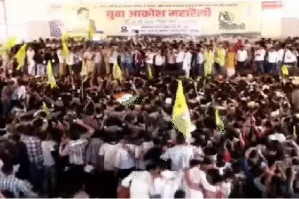 राजस्थान में युवा आंदोलन की चेतावनी, हनुमान बेनीवाल बोले- एसआई भर्ती रद्द करें सरकार, नहीं तो विधानसभा का घेराव होगा
