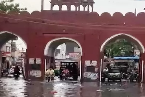बीकानेर में मानसून की पहली बारिश-आधे घंटे की बारिश में ढहा मेडिकल कॉलेज का हिस्सा, सूरसागर व जूनागढ़ में घुसा पानी